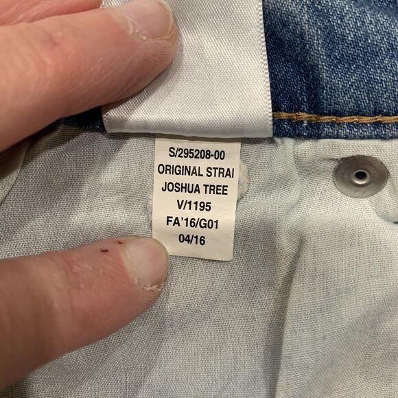 Old Navy Size 8 Jeans Mid Rise Straight Leg Distressed Knees Blue Joshua Tree - Picture 9 of 11